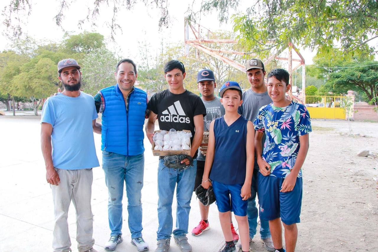 Apoya Tanamachi a jóvenes beisbolistas de Romita
