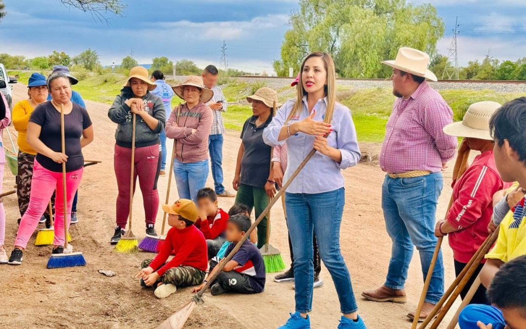 Vuelve Melanie a las comunidades; encabeza brigada por la limpieza en San Diego