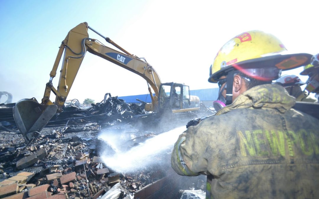 Extinguen incendio al 100% en el parque industrial Apolo de Silao